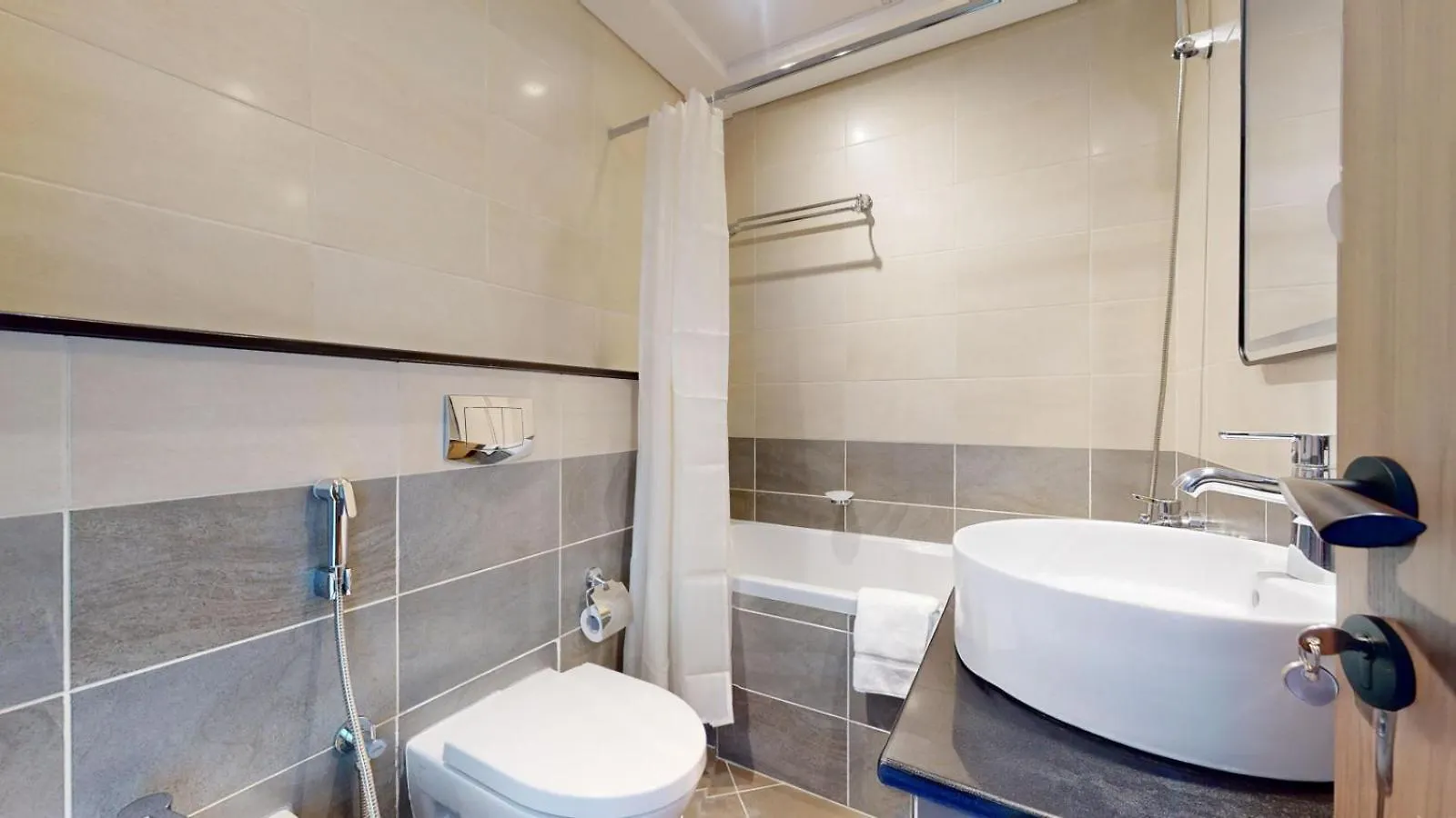 Ocean Heights - Three Bed With City And Sea View Dubái